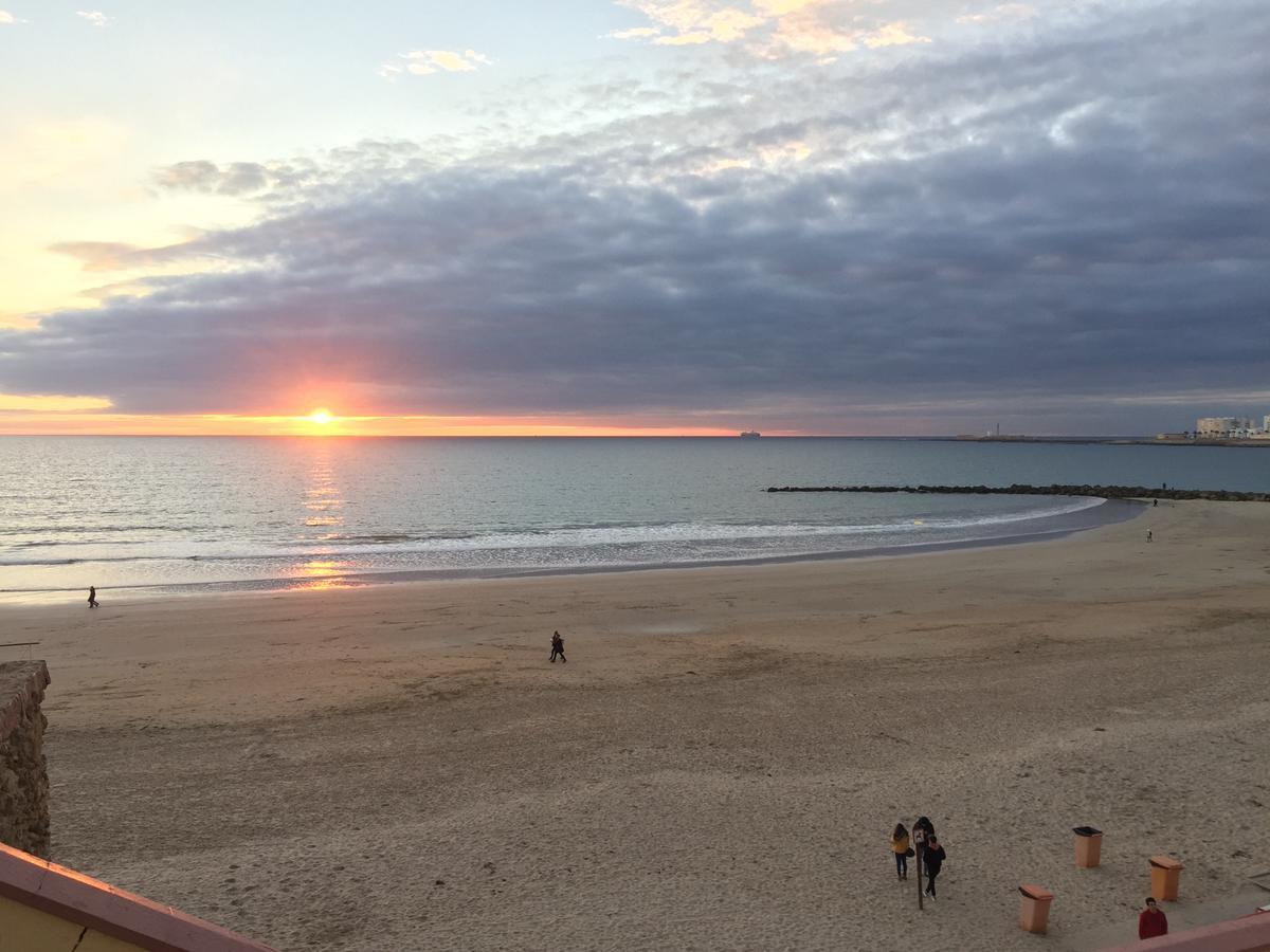 Apartamento Duplex La Estrella Cádiz Eksteriør billede